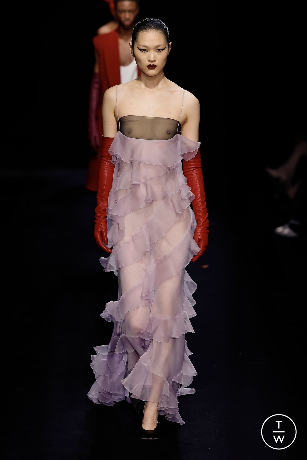 Fashion Week Paris Spring/Summer 2023 look 53 from the Valentino collection 高级定制