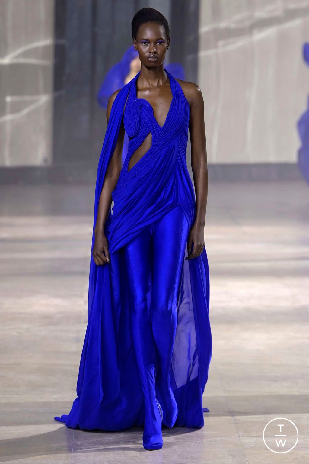 Fashion Week Paris Spring/Summer 2023 look 5 from the Gaurav Gupta collection couture