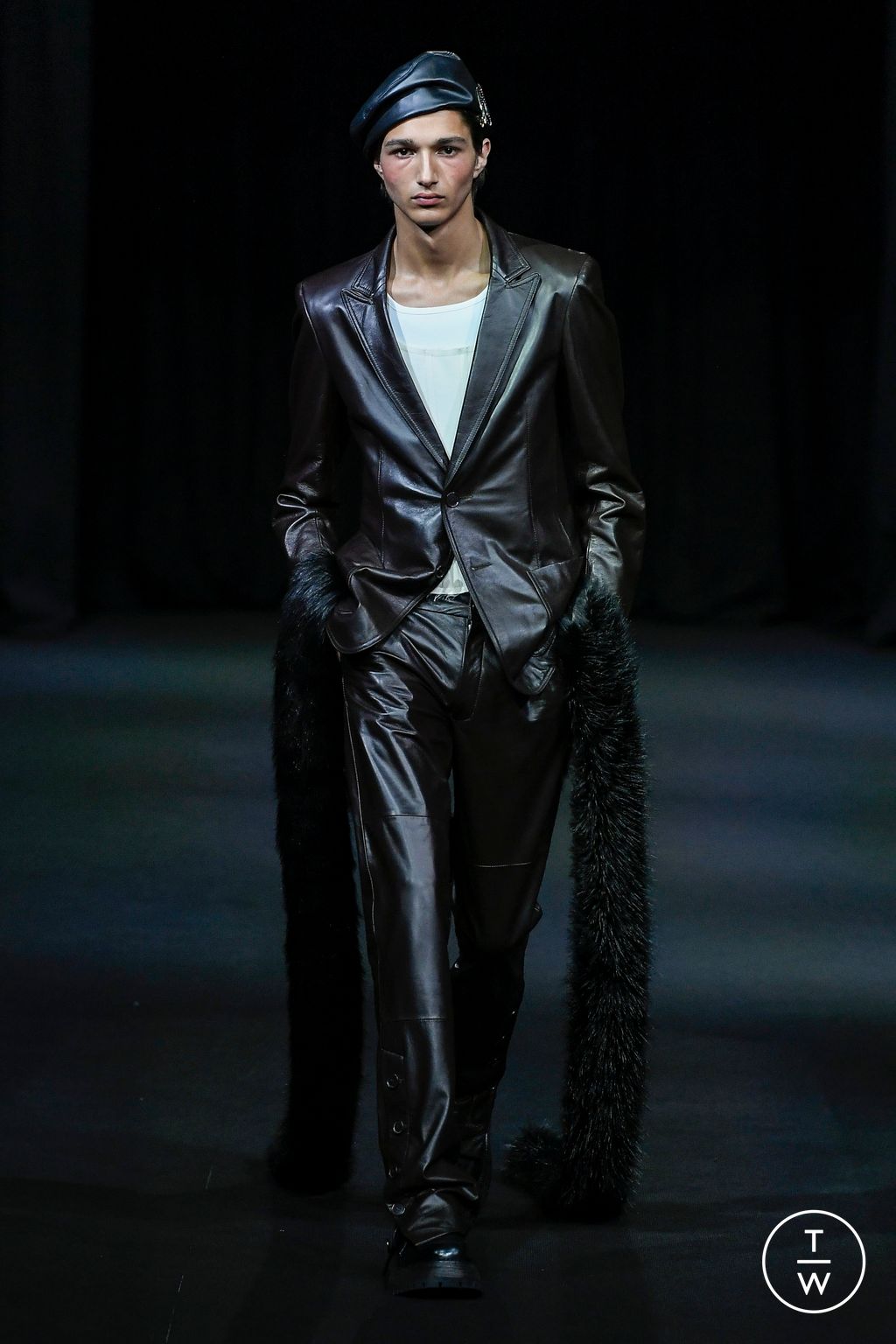 Fashion Week London Spring/Summer 2023 look 30 from the Daniel W Fletcher collection 女装