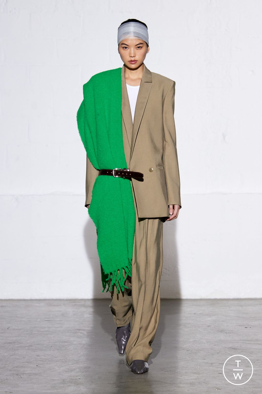 Fashion Week New York Fall/Winter 2024 look 27 from the Tibi collection womenswear