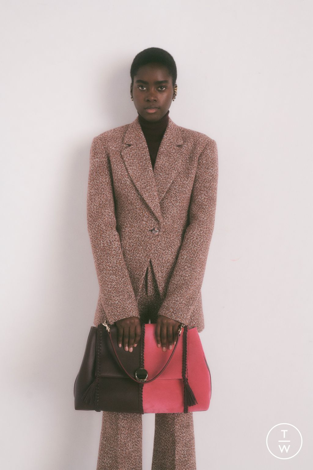 Fashion Week Paris Pre-Fall 2023 look 27 from the Chloé collection womenswear