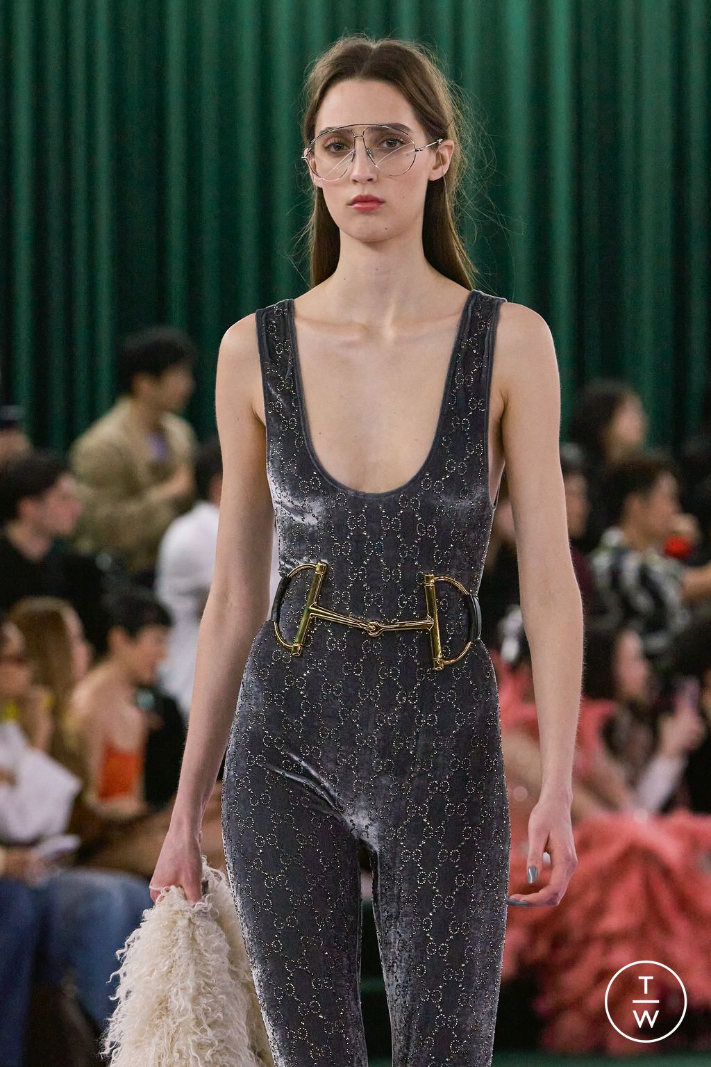 Fashion Week Milan Fall/Winter 2025 look 27 from the Gucci collection womenswear accessories