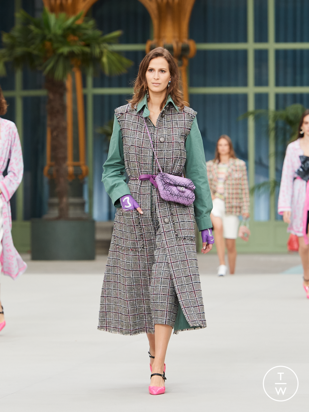 Fashion Week Paris Resort 2020 look 28 from the Chanel collection 女装