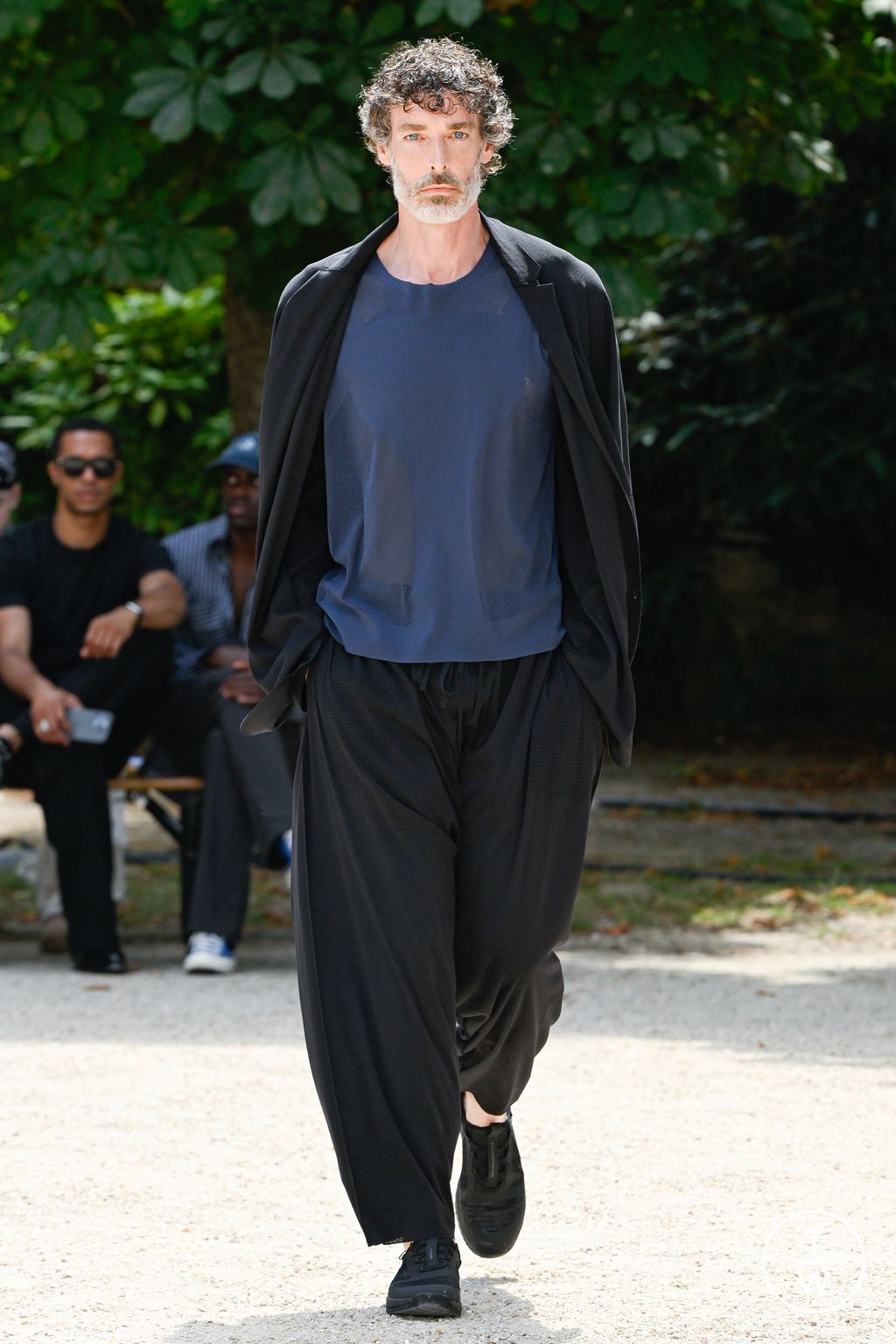 Fashion Week Paris Spring/Summer 2026 look 28 de la collection White Mountaineering menswear