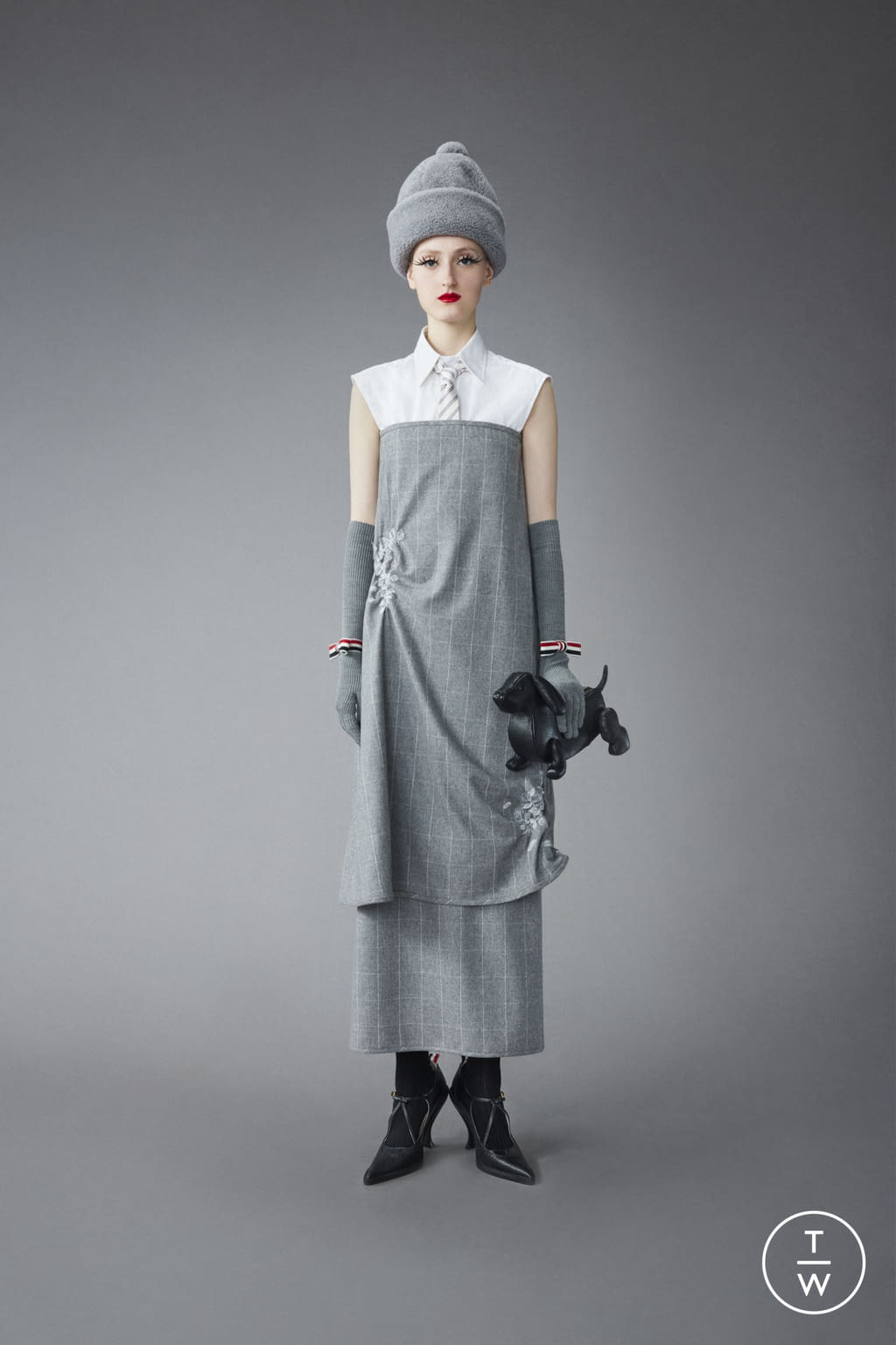 Fashion Week New York Pre-Fall 2022 look 28 from the Thom Browne collection womenswear
