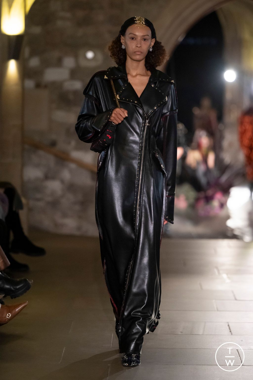 Fashion Week London Fall/Winter 2024 look 29 from the MITHRIDATE collection 女装