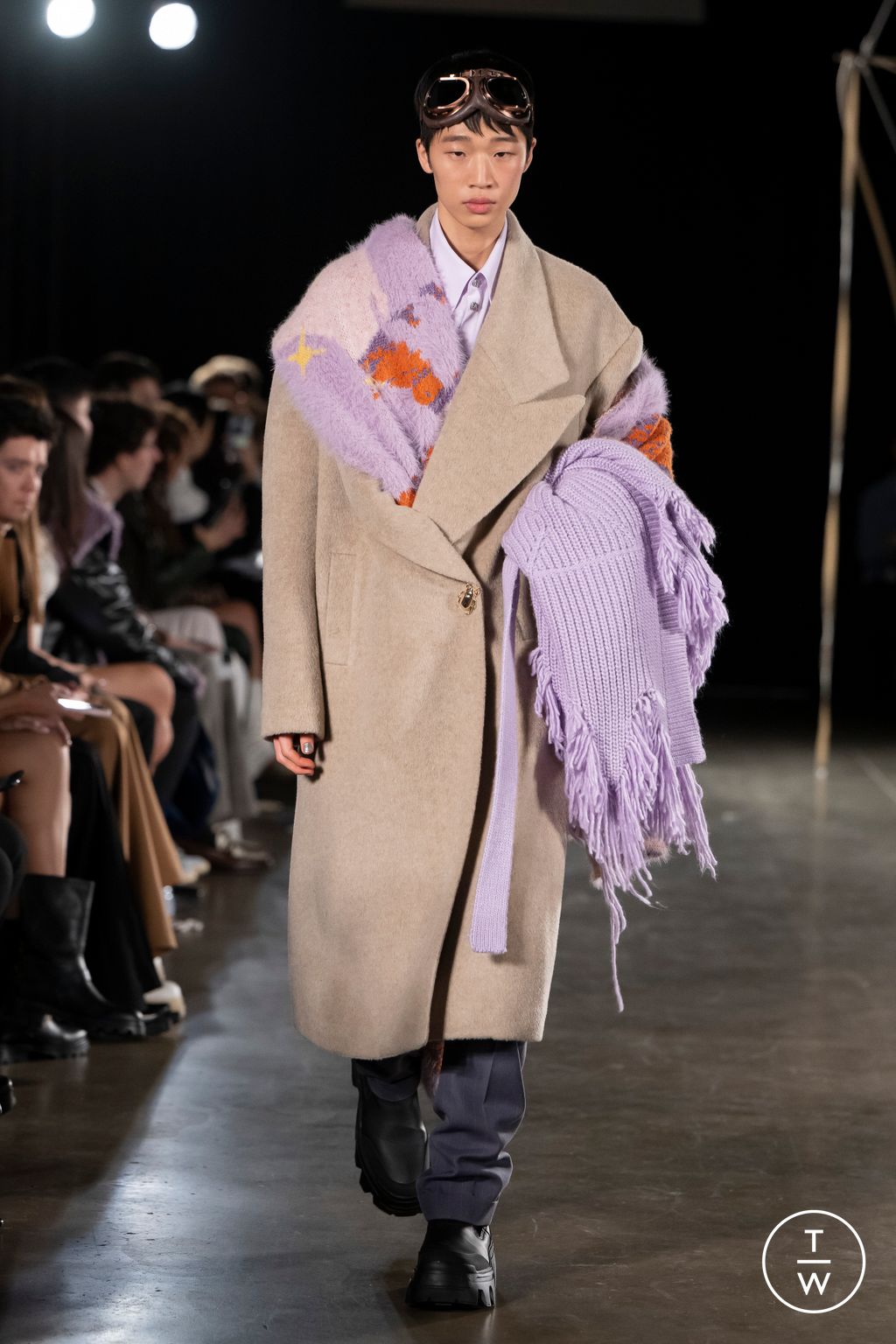 Fashion Week London Fall/Winter 2023 look 28 from the MITHRIDATE collection womenswear