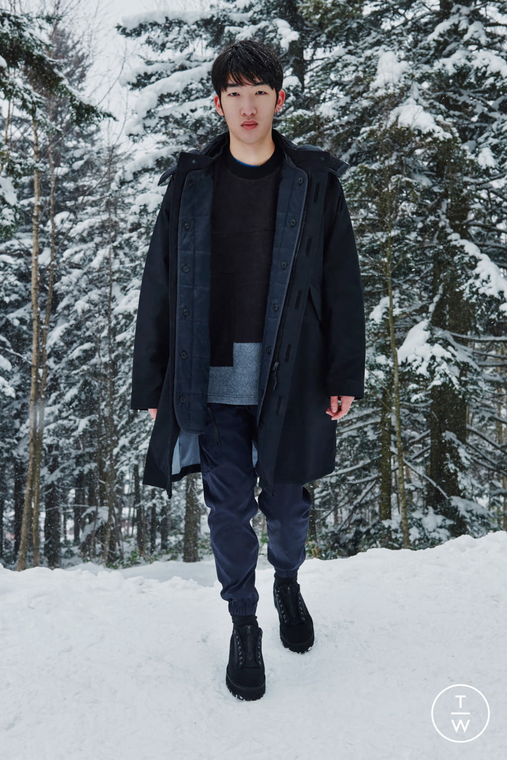 Fashion Week Paris Fall/Winter 2021 look 28 from the White Mountaineering collection menswear