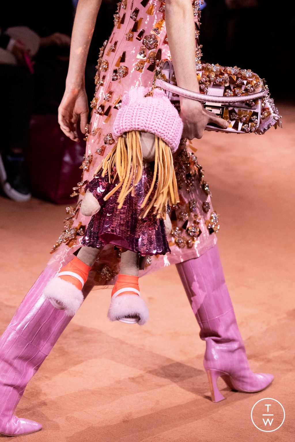 Fashion Week Milan Fall/Winter 2025 look 82 from the Fendi collection womenswear accessories