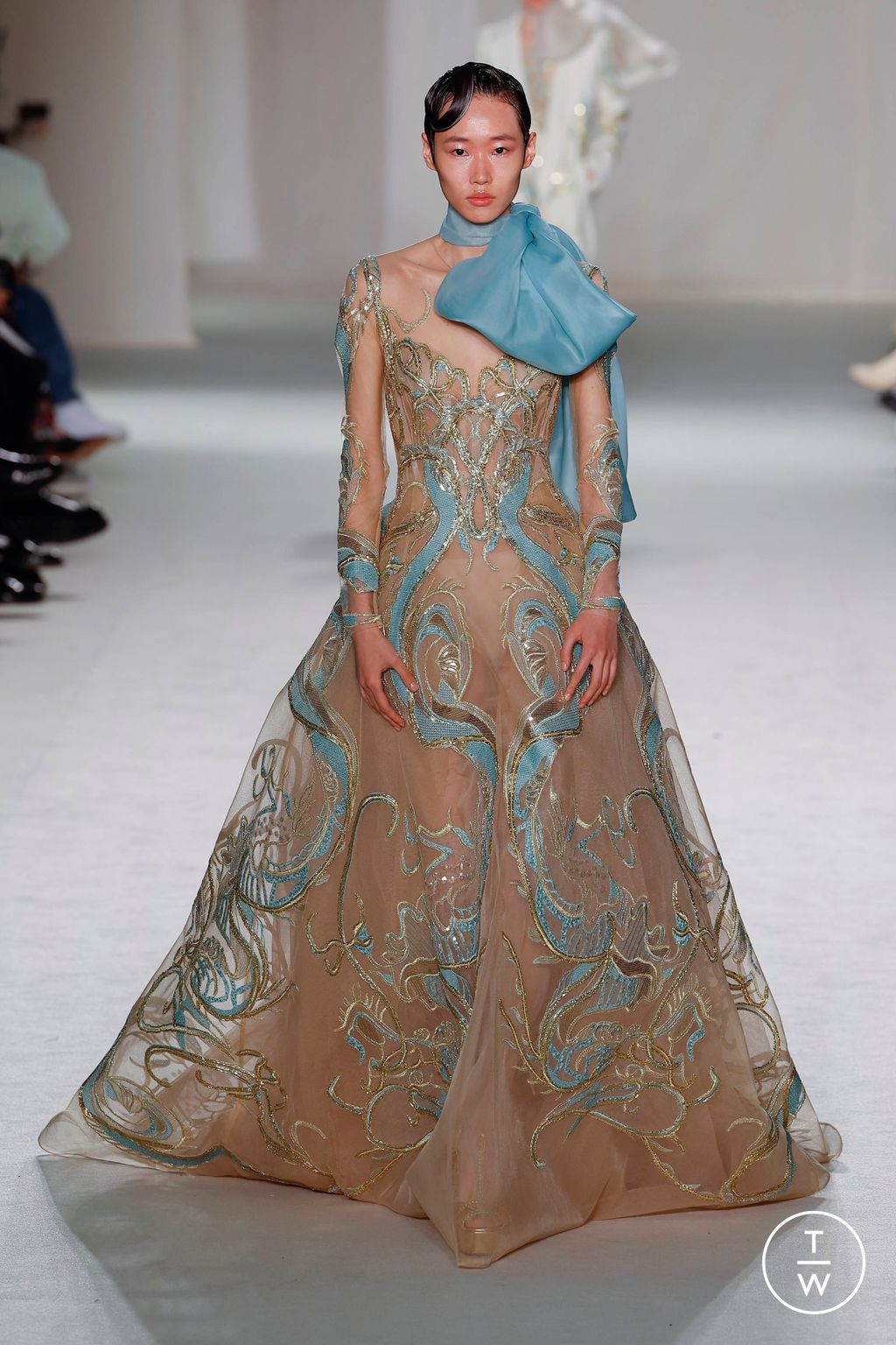 Fashion Week Paris Spring/Summer 2023 look 9 from the Elie Saab collection couture