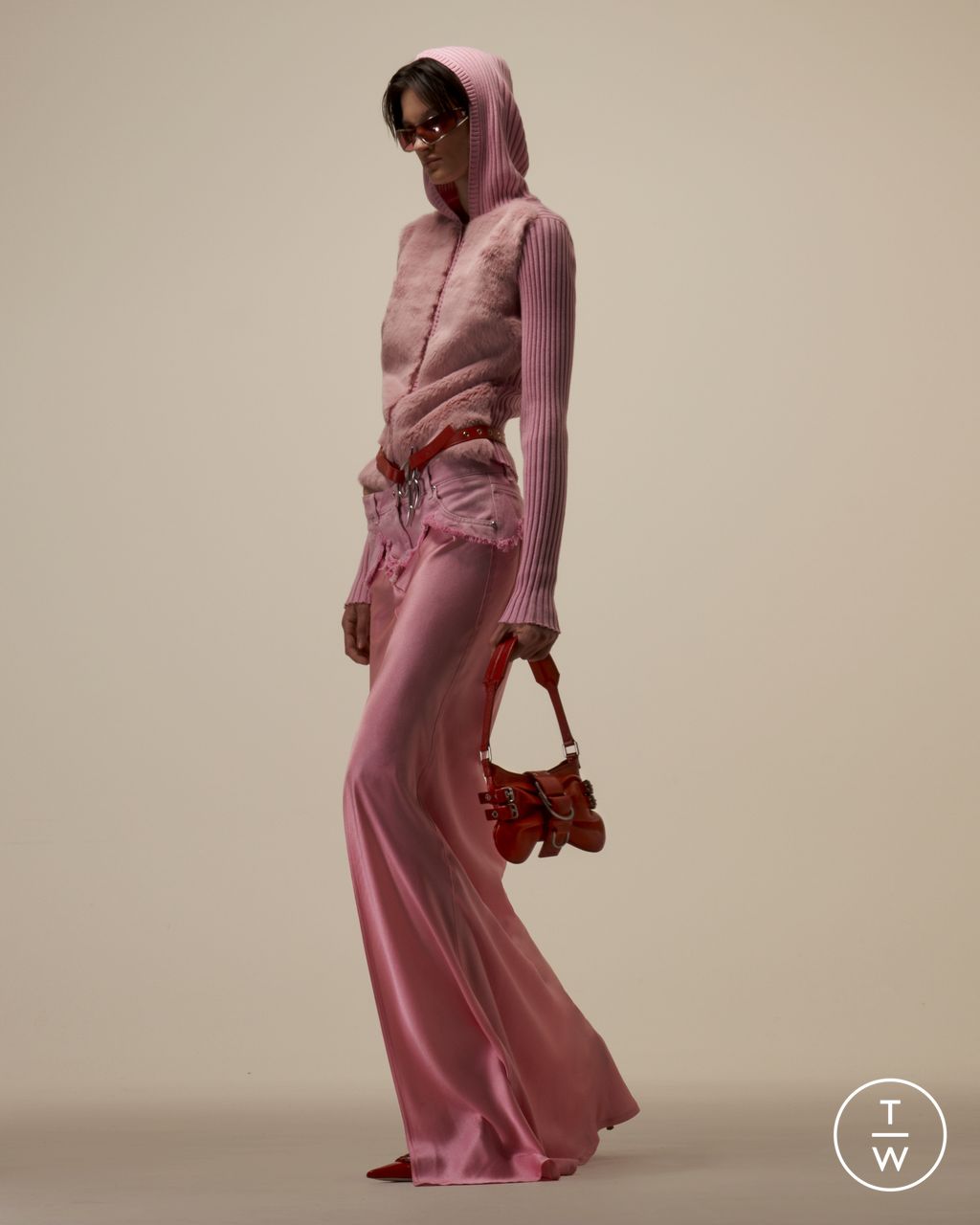 Fashion Week Milan Pre-Fall 2023 look 28 from the Blumarine collection 女装