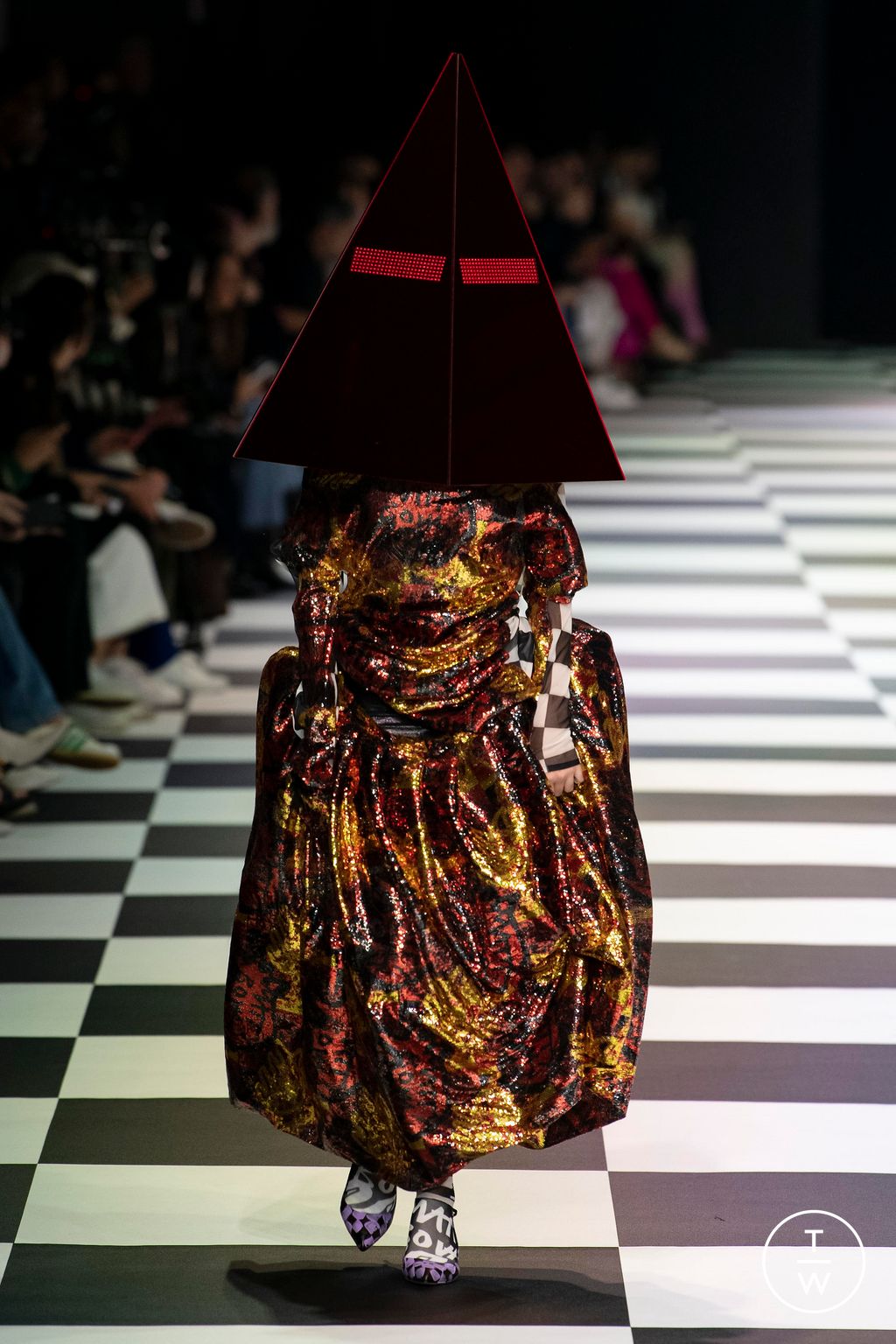 Fashion Week Milan Spring/Summer 2023 look 37 from the Matty Bovan collection womenswear
