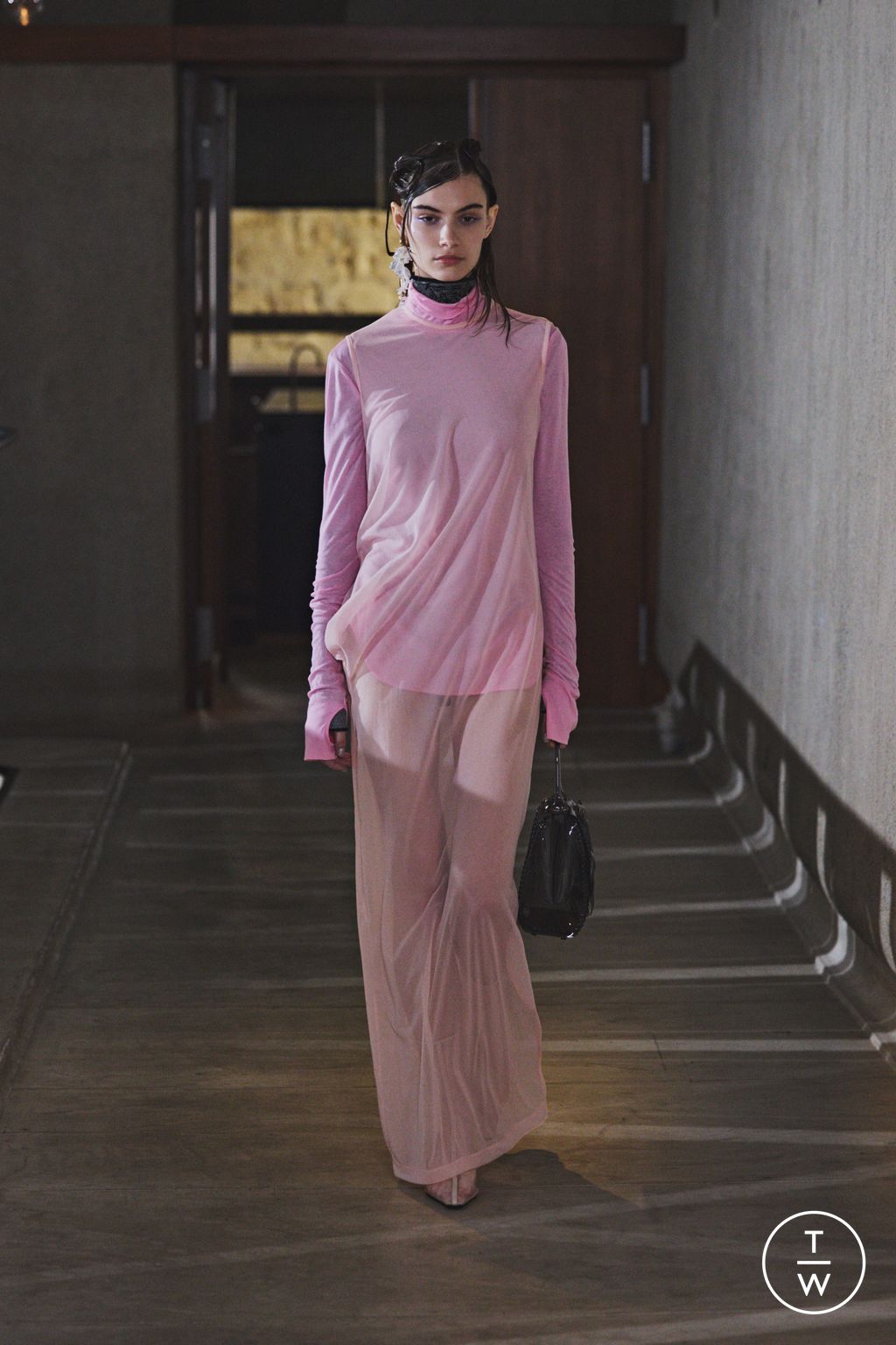 Fashion Week Paris Spring/Summer 2026 look 28 from the Mame Kurogouchi collection womenswear
