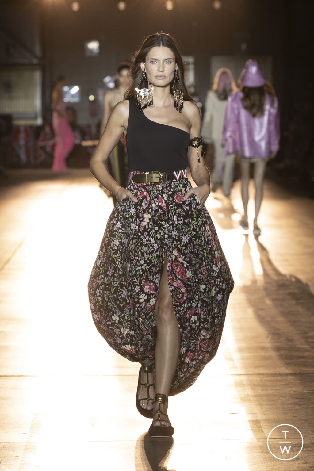 Fashion Week Milan Spring/Summer 2022 look 29 from the Etro collection 女装