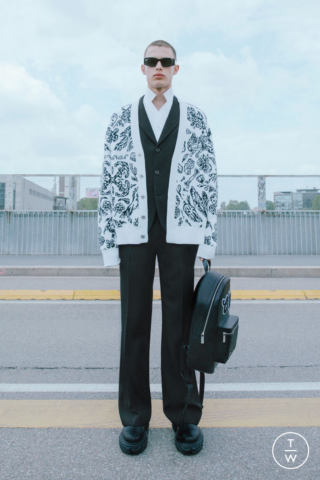 Fashion Week Paris Resort 2024 look 29 from the Off-White collection womenswear