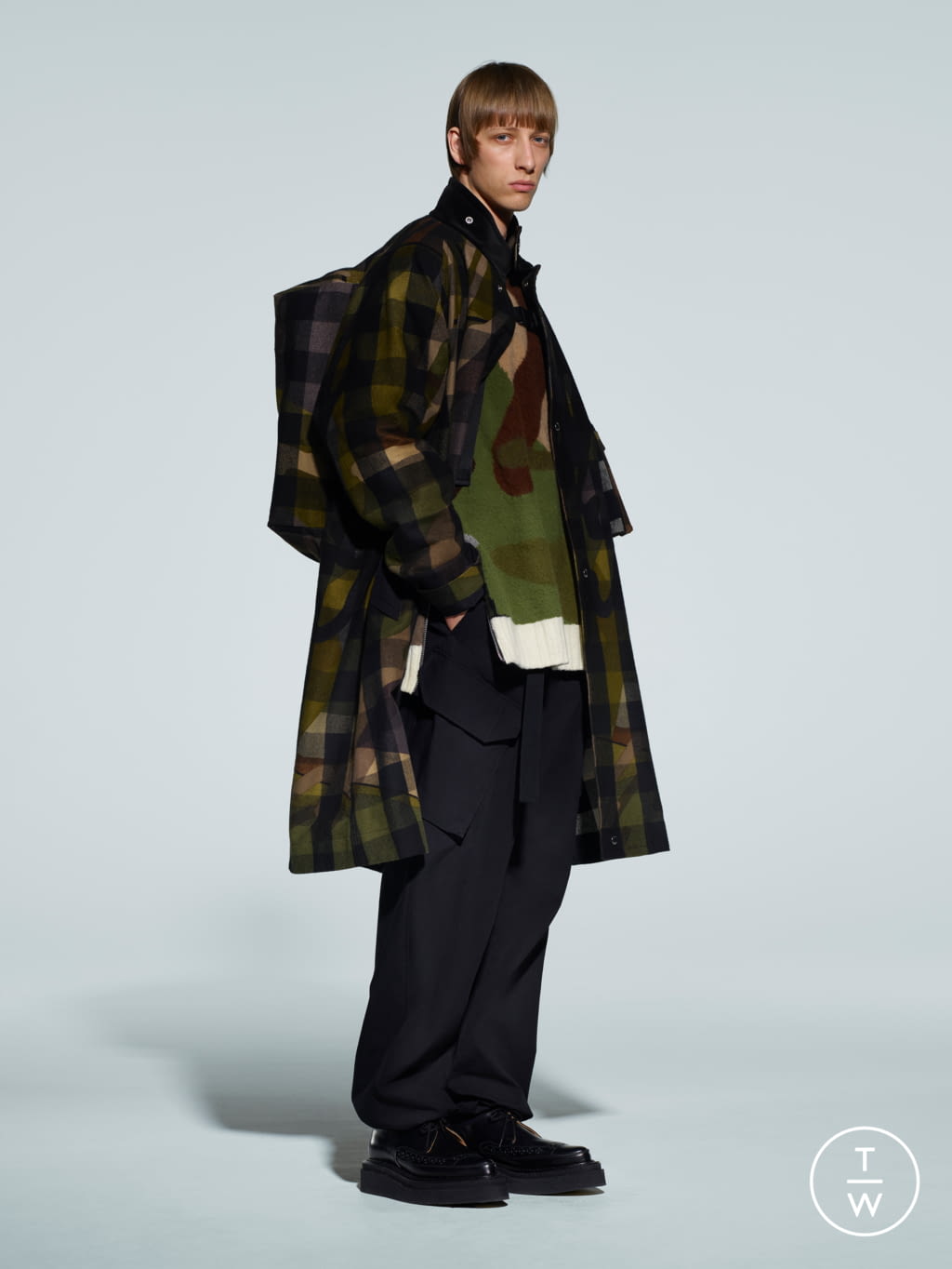 Fashion Week Paris Fall/Winter 2021 look 29 from the Sacai collection menswear