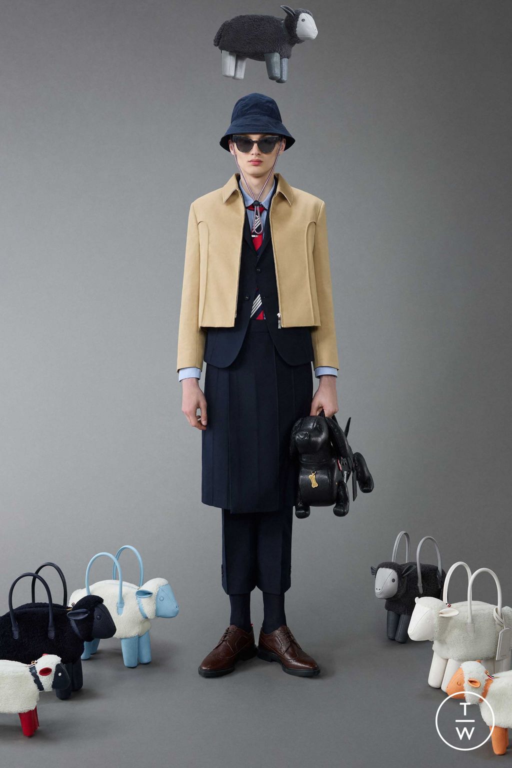 Fashion Week New York Resort 2024 look 29 from the Thom Browne collection menswear