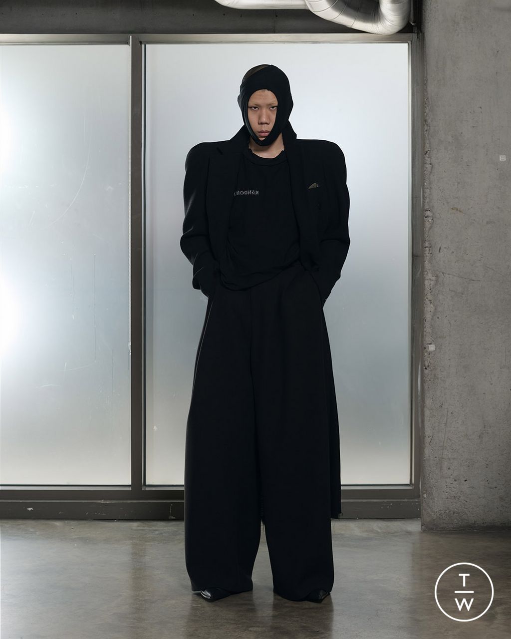 Fashion Week London Resort 2025 look 29 from the Natasha Zinko collection womenswear