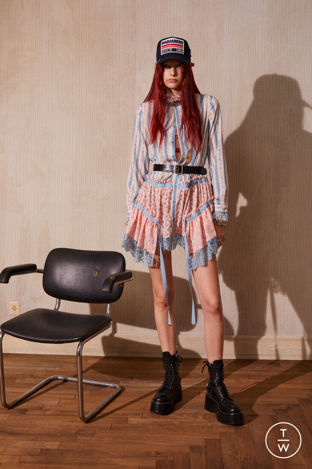 Fashion Week Milan Resort 2022 look 29 from the Dsquared2 collection womenswear