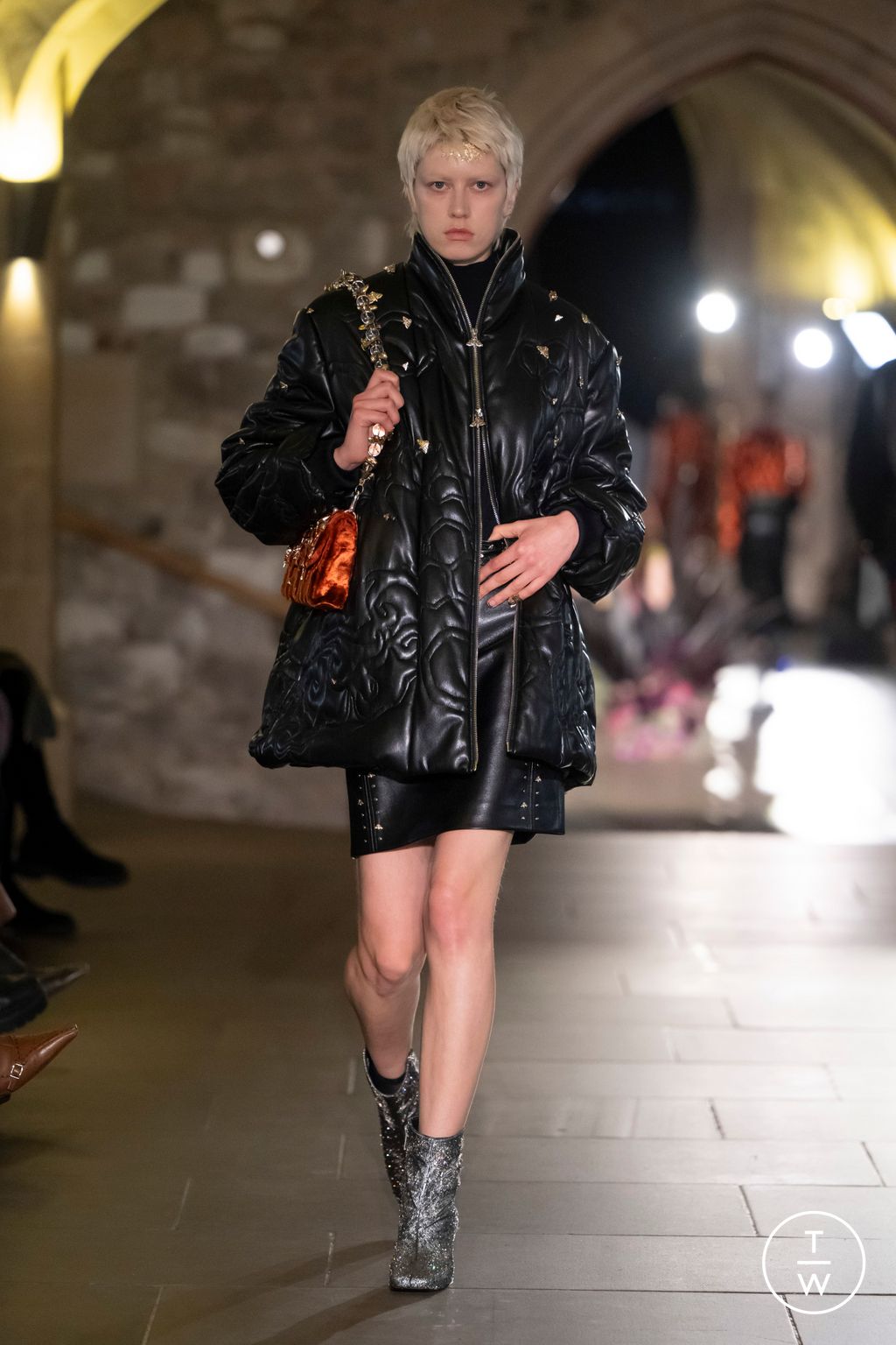Fashion Week London Fall/Winter 2024 look 30 from the MITHRIDATE collection 女装