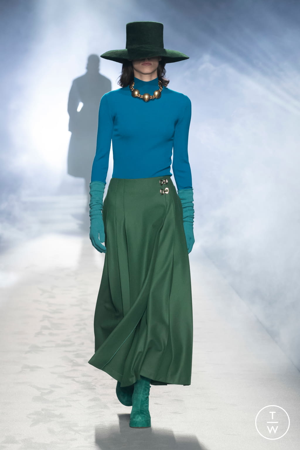 Fashion Week Milan Fall/Winter 2021 look 29 from the Alberta Ferretti collection womenswear