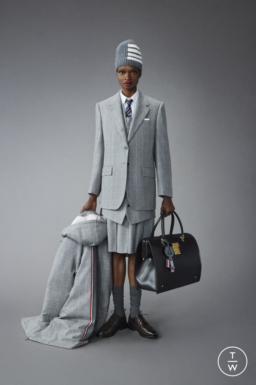 Fashion Week New York Pre-Fall 2022 look 29 from the Thom Browne collection womenswear
