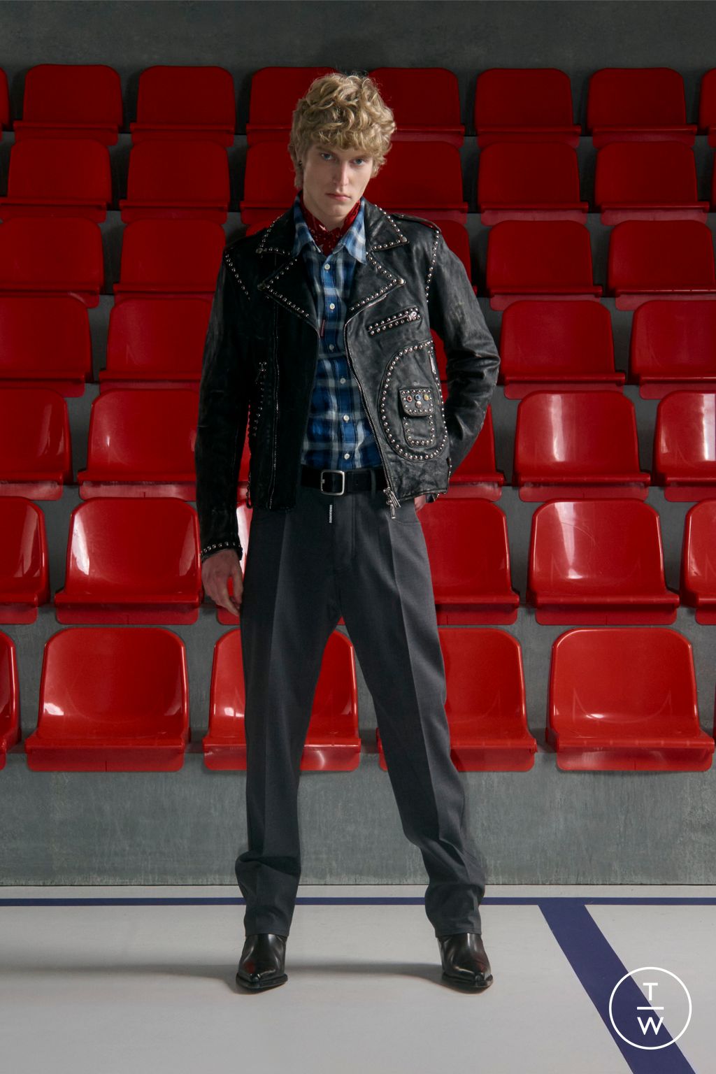 Fashion Week Milan Pre-Fall 2026 look 29 from the Dsquared2 collection menswear
