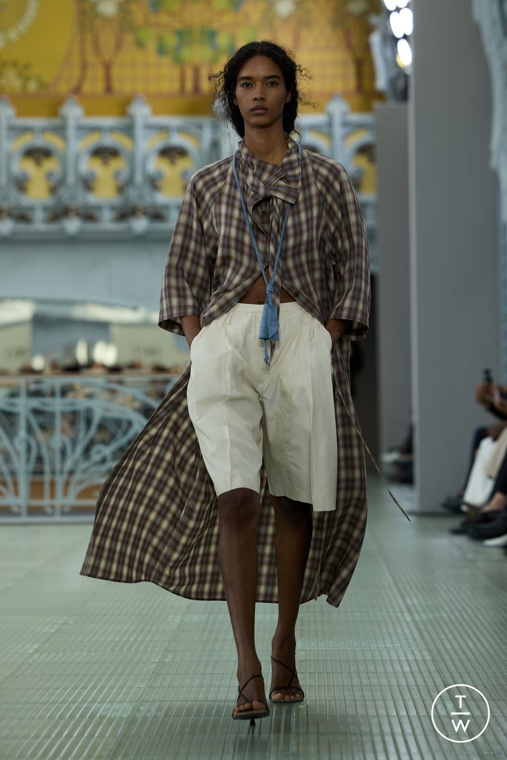 Fashion Week Paris Spring/Summer 2026 look 29 de la collection Time womenswear