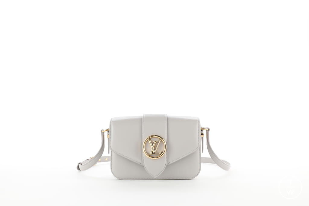 Fashion Week Paris Spring/Summer 2021 look 28 from the Louis Vuitton collection womenswear accessories