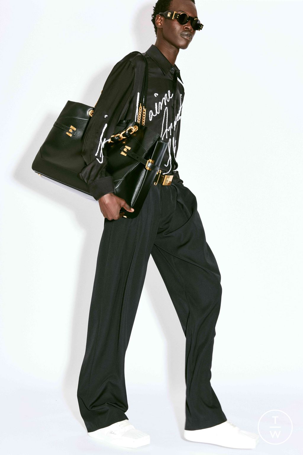 Fashion Week Paris Resort 2025 look 29 from the Balmain collection menswear