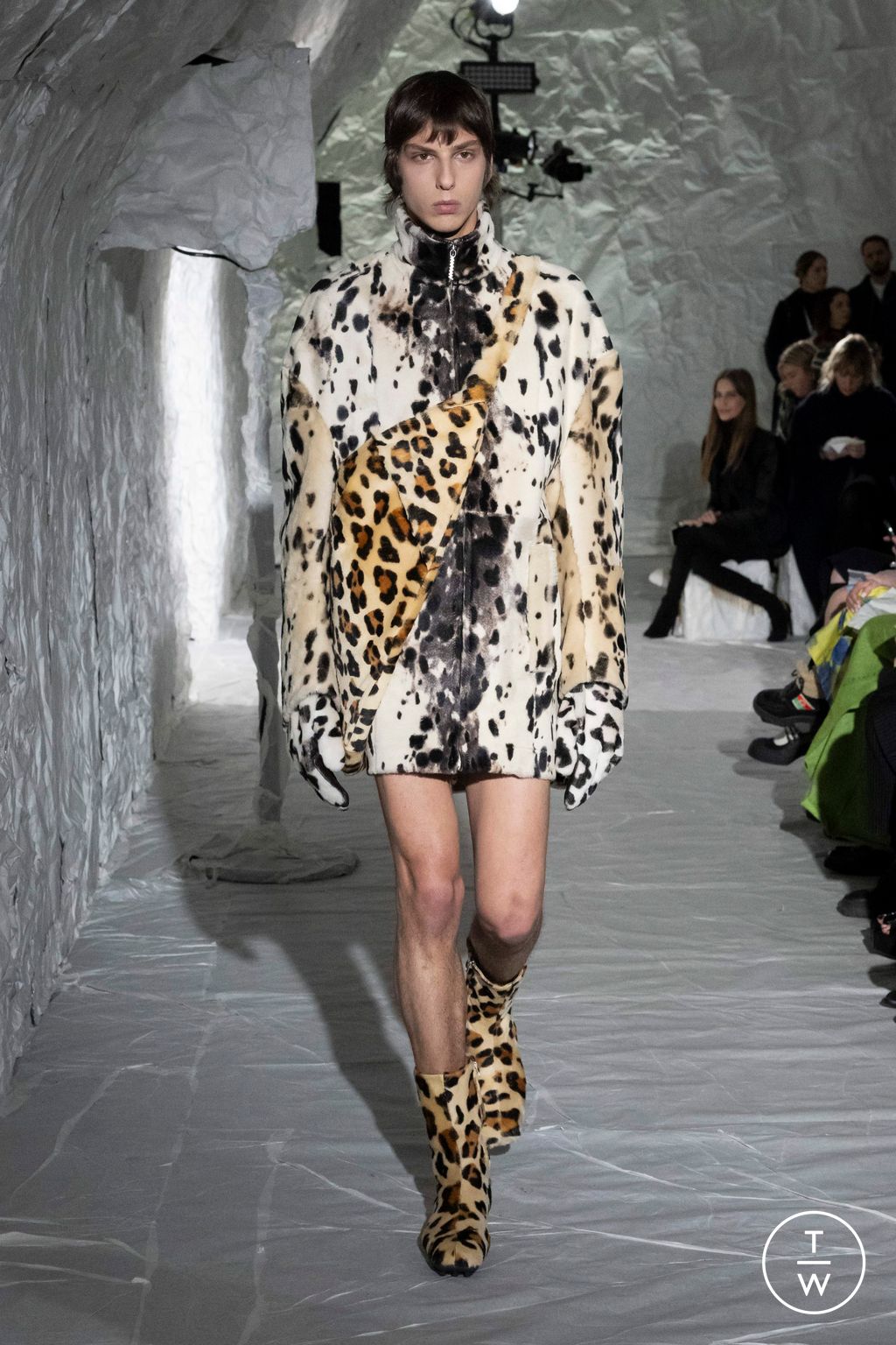 Fashion Week Milan Fall/Winter 2024 look 29 from the Marni collection womenswear