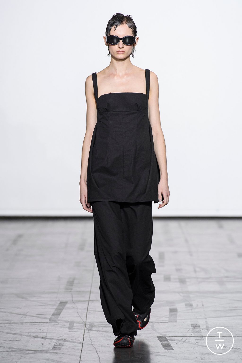 Fashion Week Paris Spring/Summer 2023 look 23 from the Maitrepierre collection womenswear