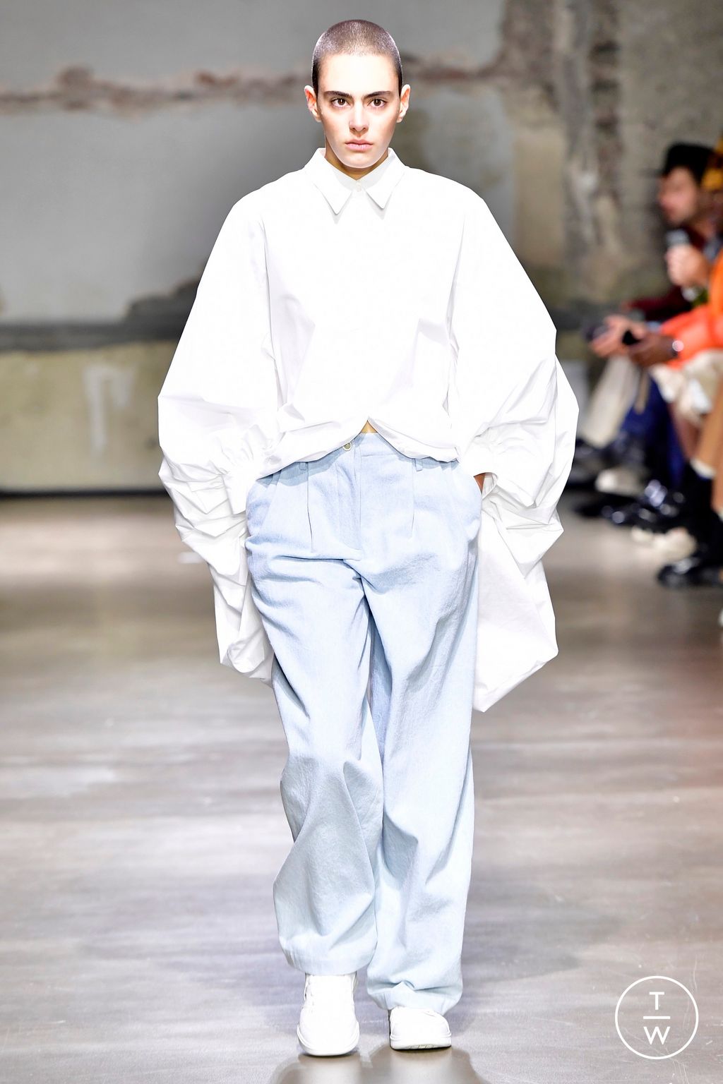 Fashion Week Paris Spring/Summer 2023 look 1 from the Dawei collection 女装