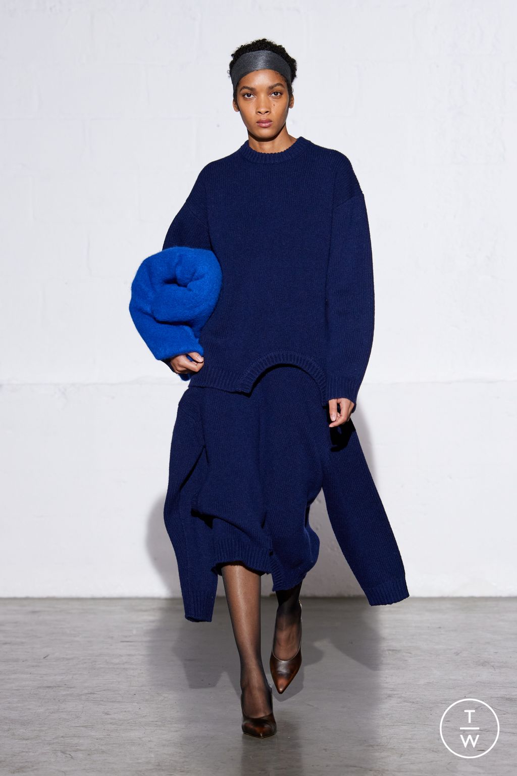 Fashion Week New York Fall/Winter 2024 look 29 from the Tibi collection womenswear