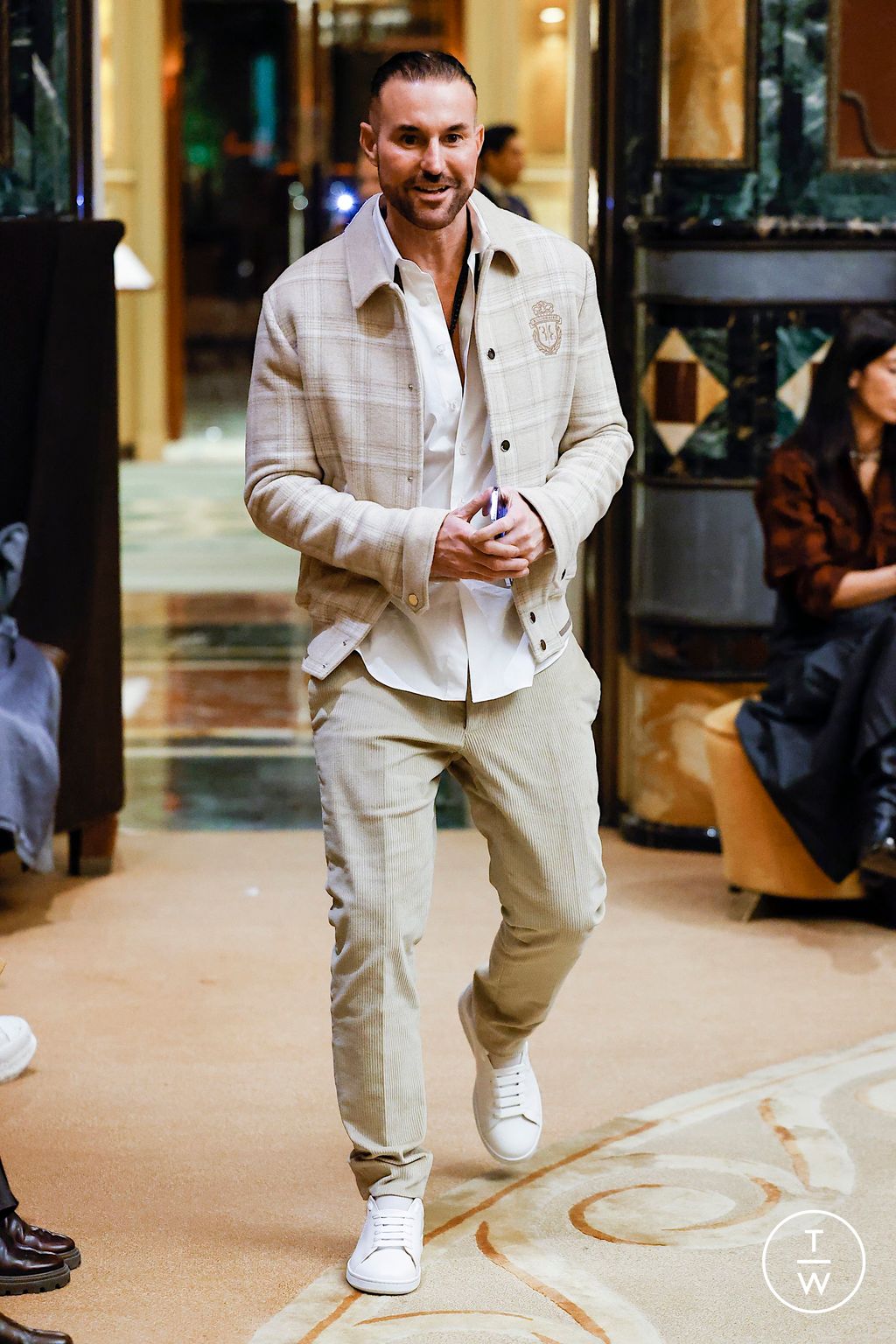 Fashion Week Milan Fall/Winter 2023 look 20 from the Billionaire collection menswear