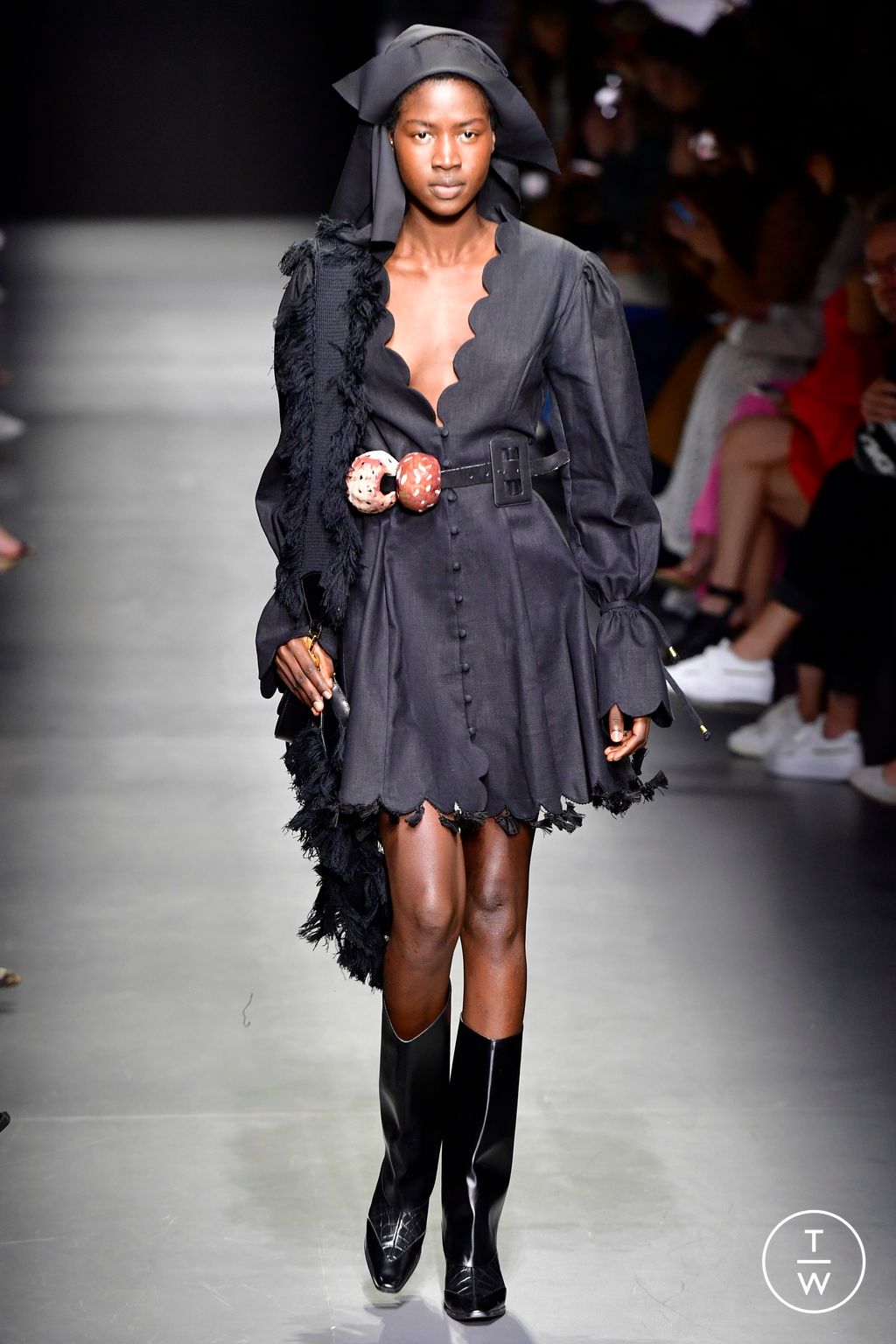 Fashion Week Milan Spring/Summer 2023 look 2 de la collection BUDAPEST SELECT womenswear