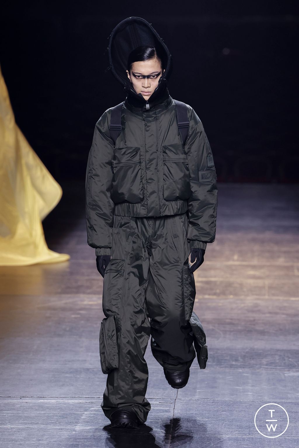 Fashion Week Paris Fall/Winter 2023 look 15 from the Rains collection menswear