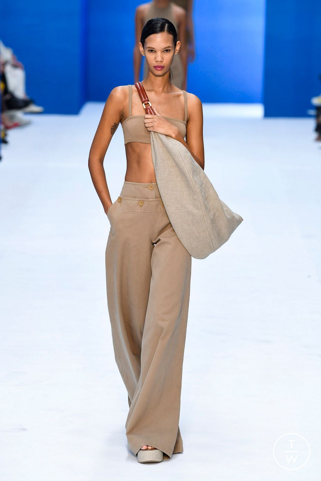 Fashion Week Milan Spring/Summer 2023 look 32 from the Max Mara collection 女装