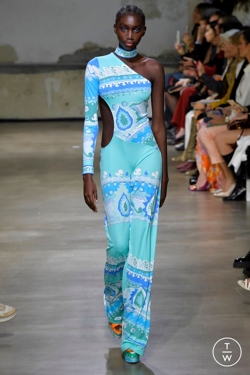 Fashion Week Paris Spring/Summer 2023 look 9 from the Leonard Paris collection womenswear
