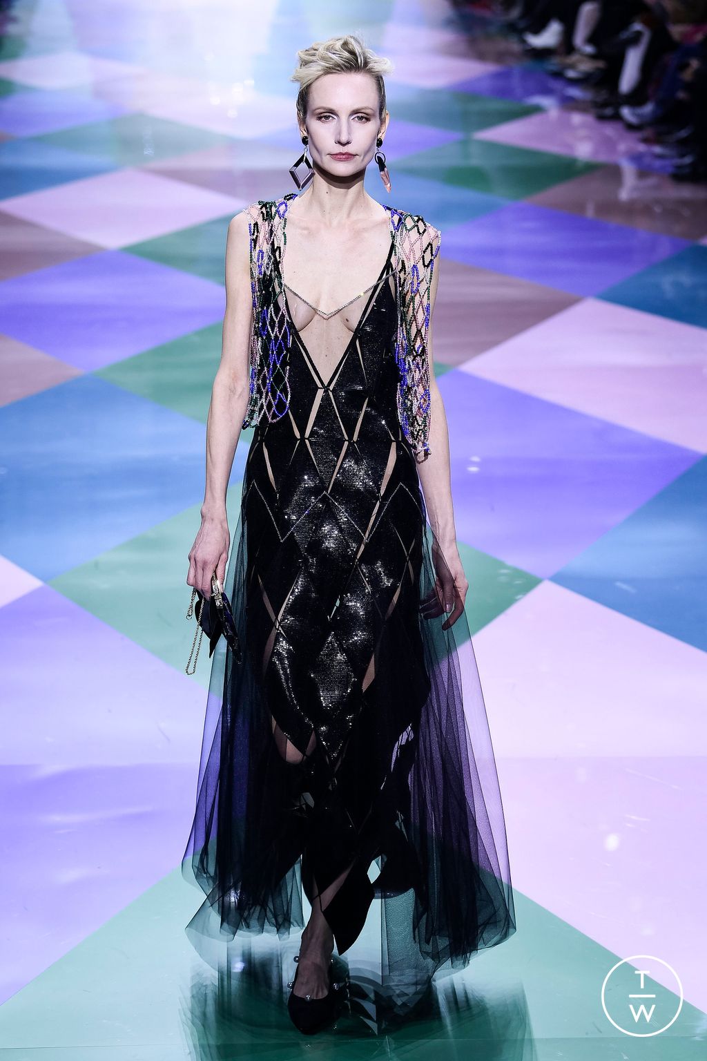Fashion Week Paris Spring/Summer 2023 look 77 from the Giorgio Armani Privé collection couture