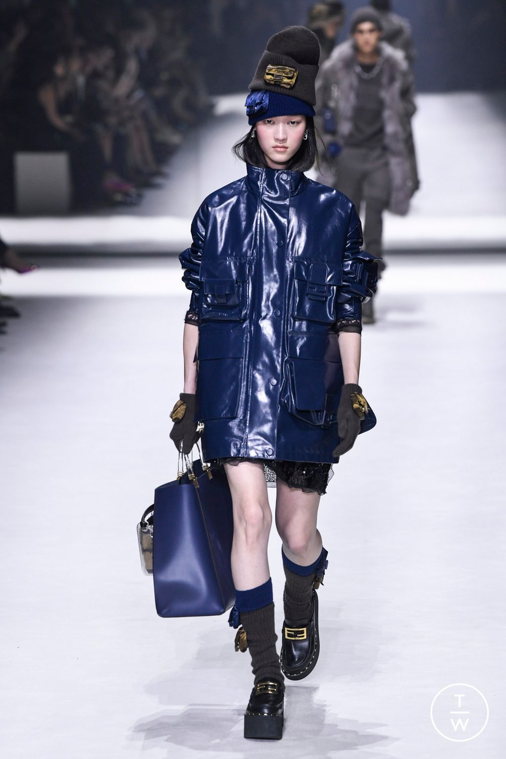 Fashion Week New York Resort 2023 look 25 from the Fendi collection womenswear
