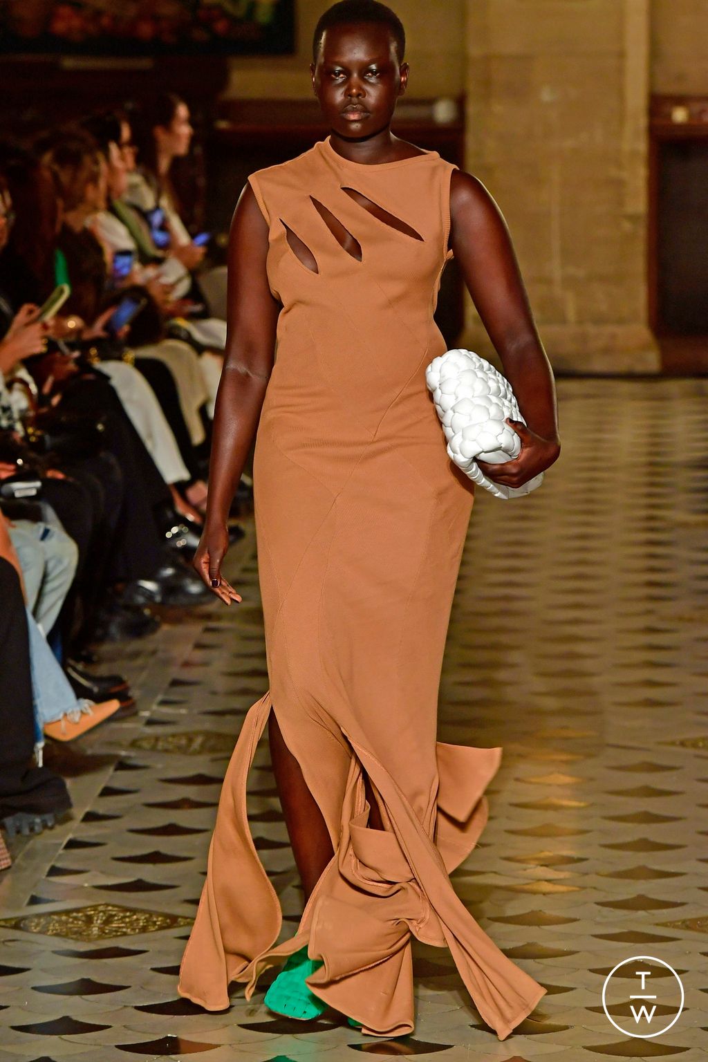 Fashion Week Paris Spring/Summer 2023 look 24 from the A.W.A.K.E MODE collection womenswear