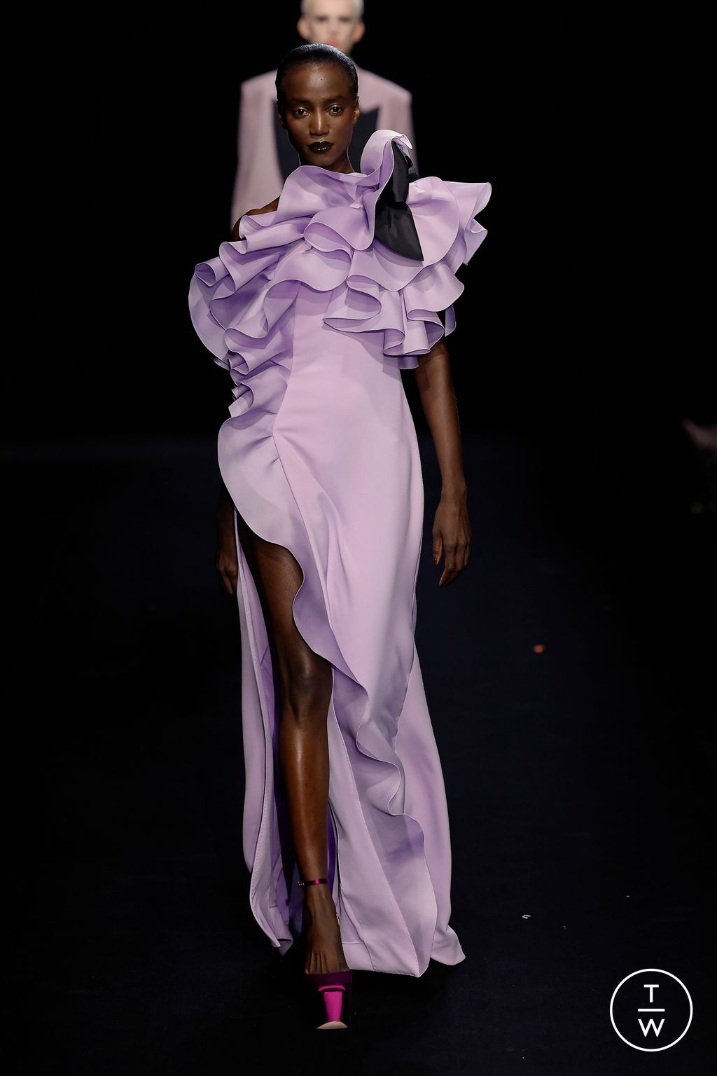 Fashion Week Paris Spring/Summer 2023 look 47 from the Valentino collection couture