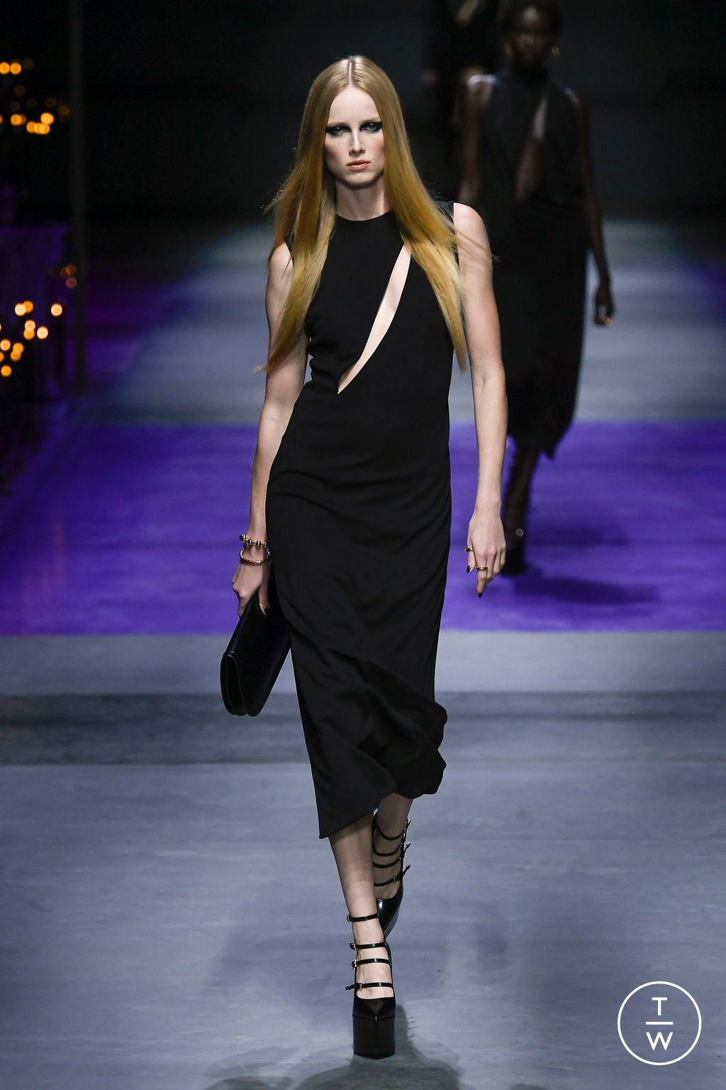 Fashion Week Milan Spring/Summer 2023 look 3 from the Versace collection womenswear
