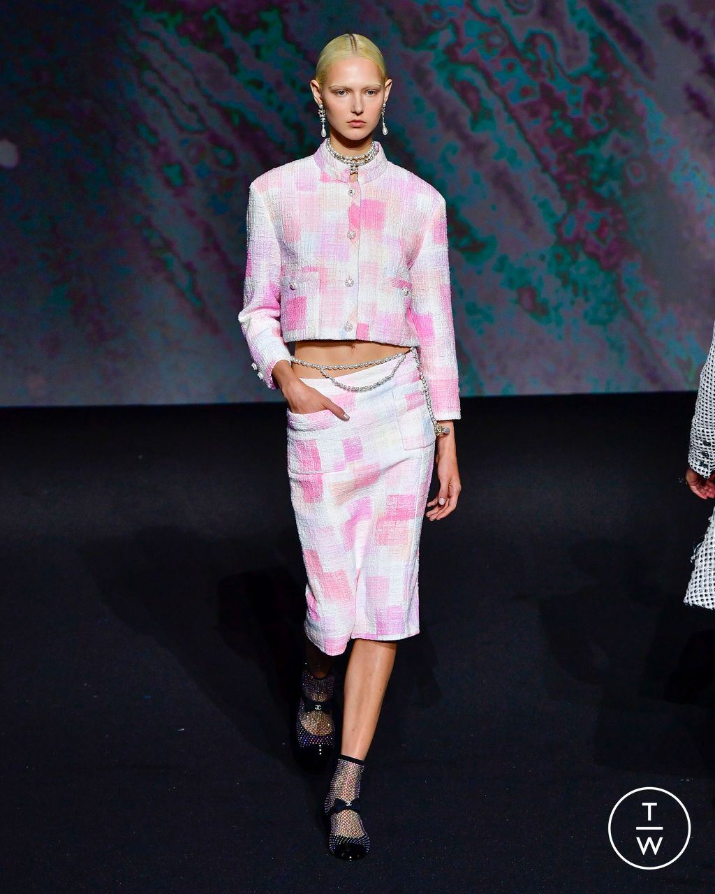 Fashion Week Paris Spring/Summer 2023 look 38 from the Chanel collection womenswear