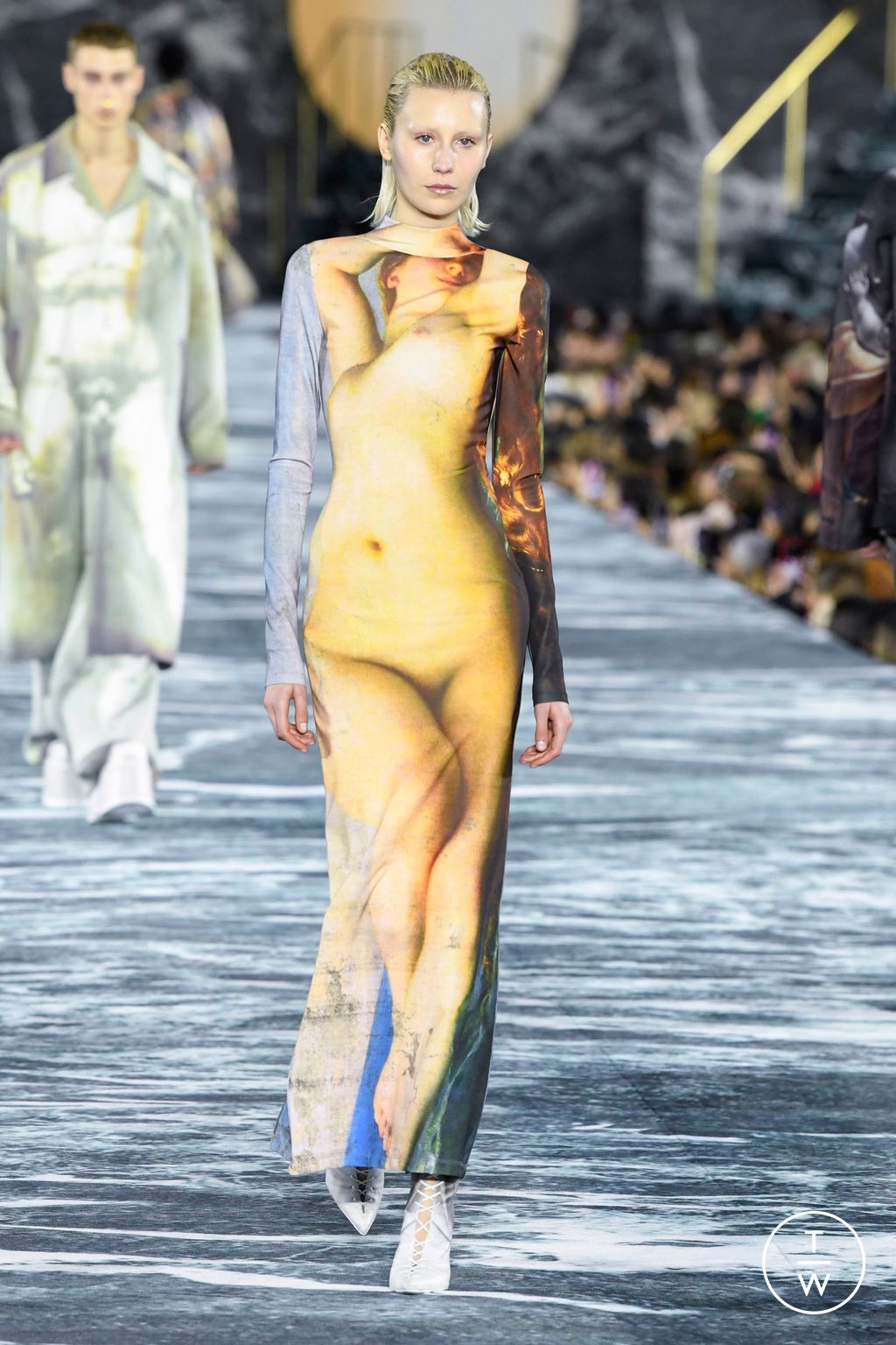 Fashion Week Paris Spring/Summer 2023 look 61 de la collection Balmain womenswear