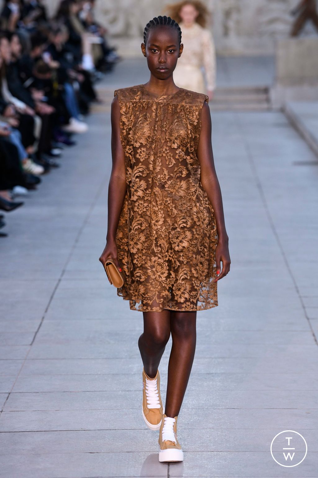 Fashion Week Paris Spring/Summer 2023 look 10 from the Akris collection 女装