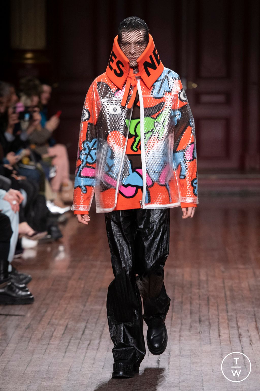 Fashion Week Paris Fall/Winter 2023 look 44 from the Walter Van Beirendonck collection menswear