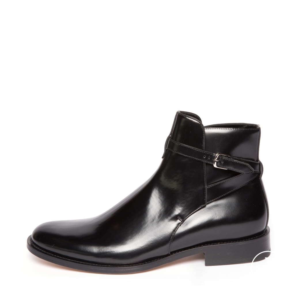 Fashion Week Paris Fall/Winter 2019 look 24 from the Dries Van Noten collection menswear accessories