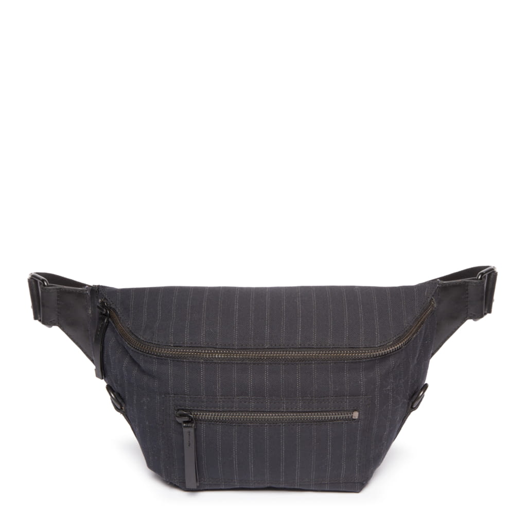 Fashion Week Paris Fall/Winter 2019 look 56 from the Dries Van Noten collection menswear accessories